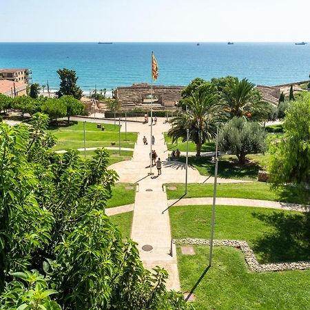 Hauzify I Domus Tarragona Apartment Luaran gambar